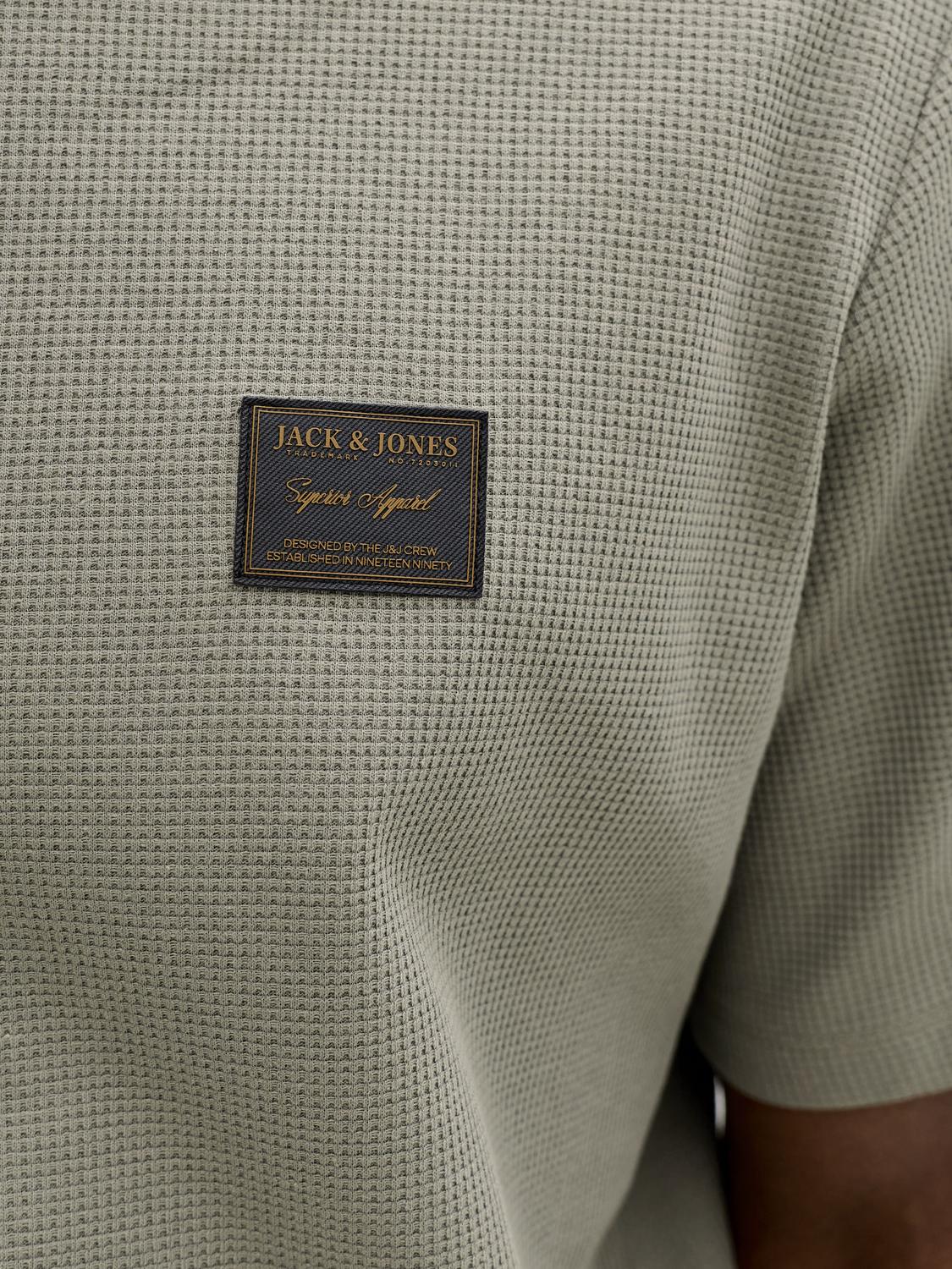 model_shot-detail